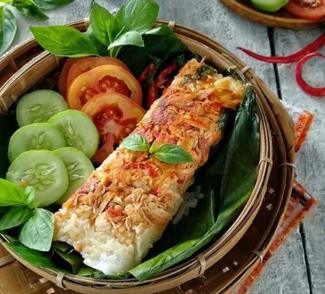 Sensasional! 5 Langkah Mudah Bikin Nasi Bakar Ayam yang Bikin Ketagihan!