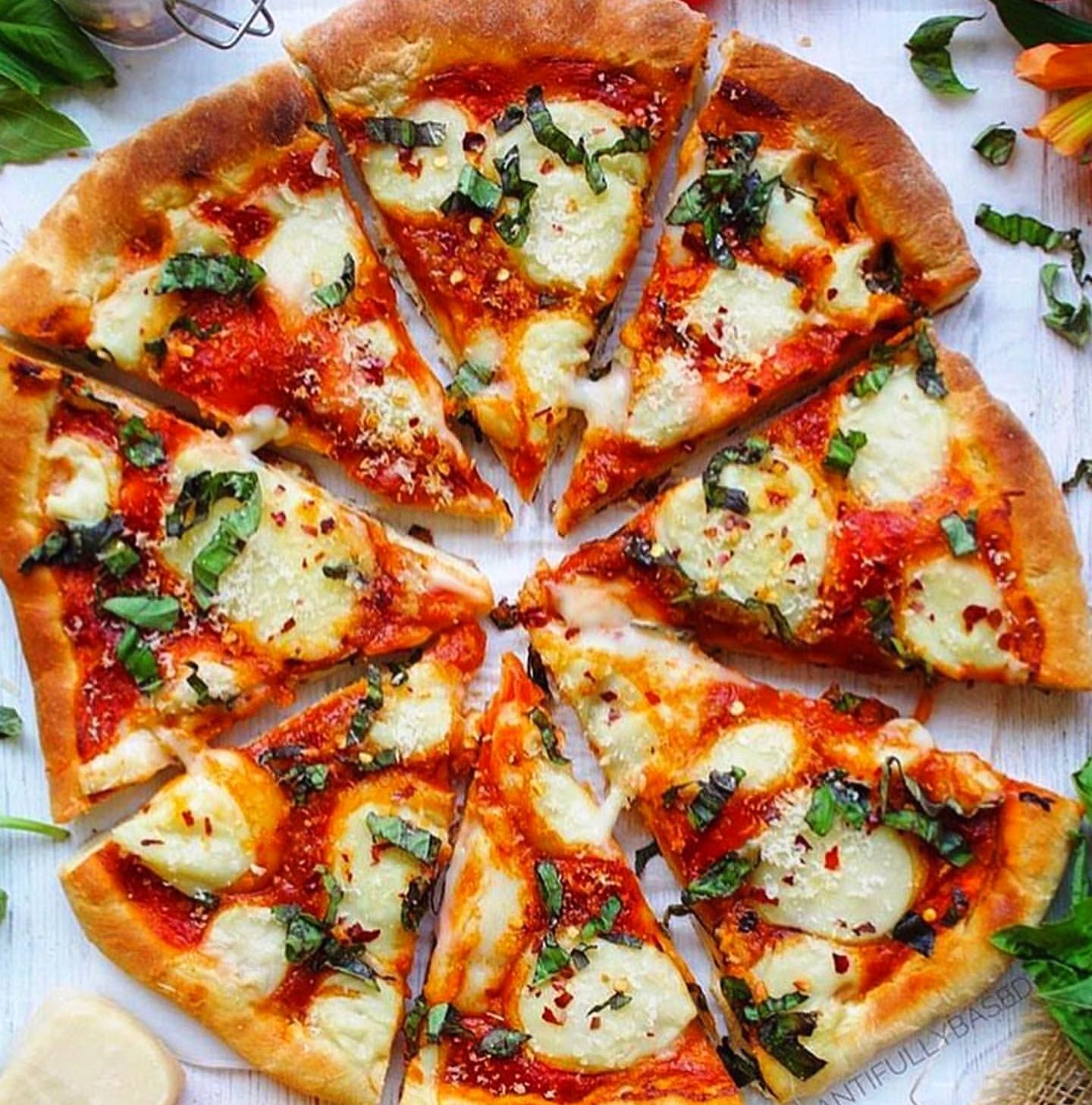 Cara Membuat Pizza Mozarella Sederhana Di Rumah Pos Media